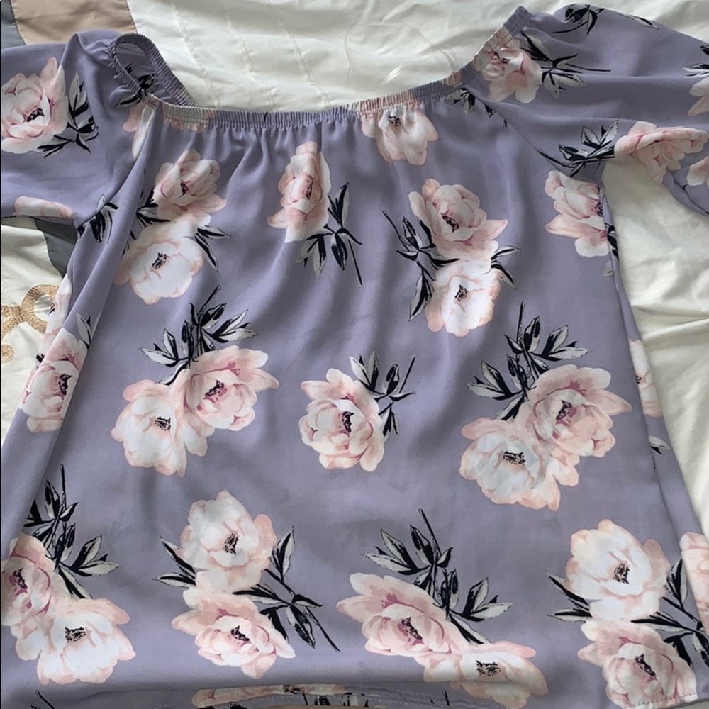 Ohh the shoulder floral top